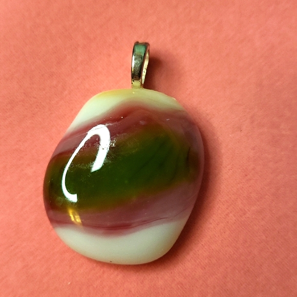 Unique - Picture 3 of 4